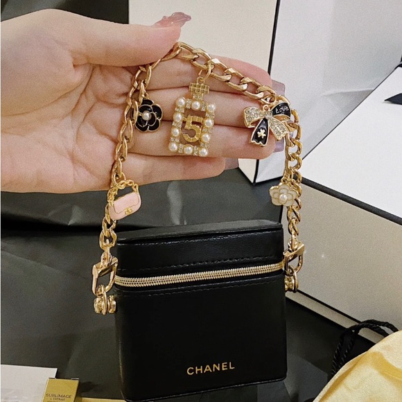 Chanel Leather Lipstick Bag Cosmetic Bag - Picture 11 of 12